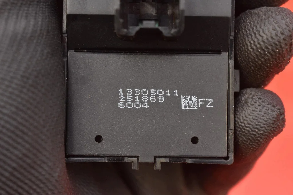 Panel control elevalunas Opel Mokka A image 7