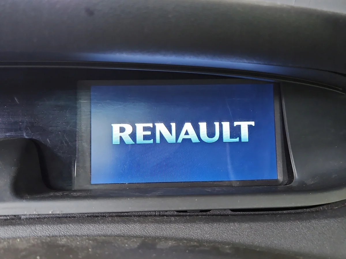 Näyttö Renault Scenic II 8200326981 Käytetty