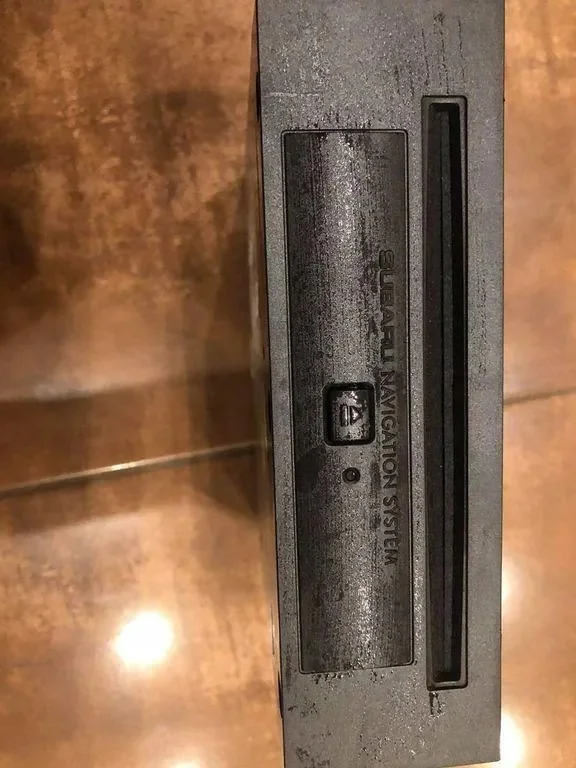 Subaru Forester SG CD/DVD Changer 86271SA030 image 2