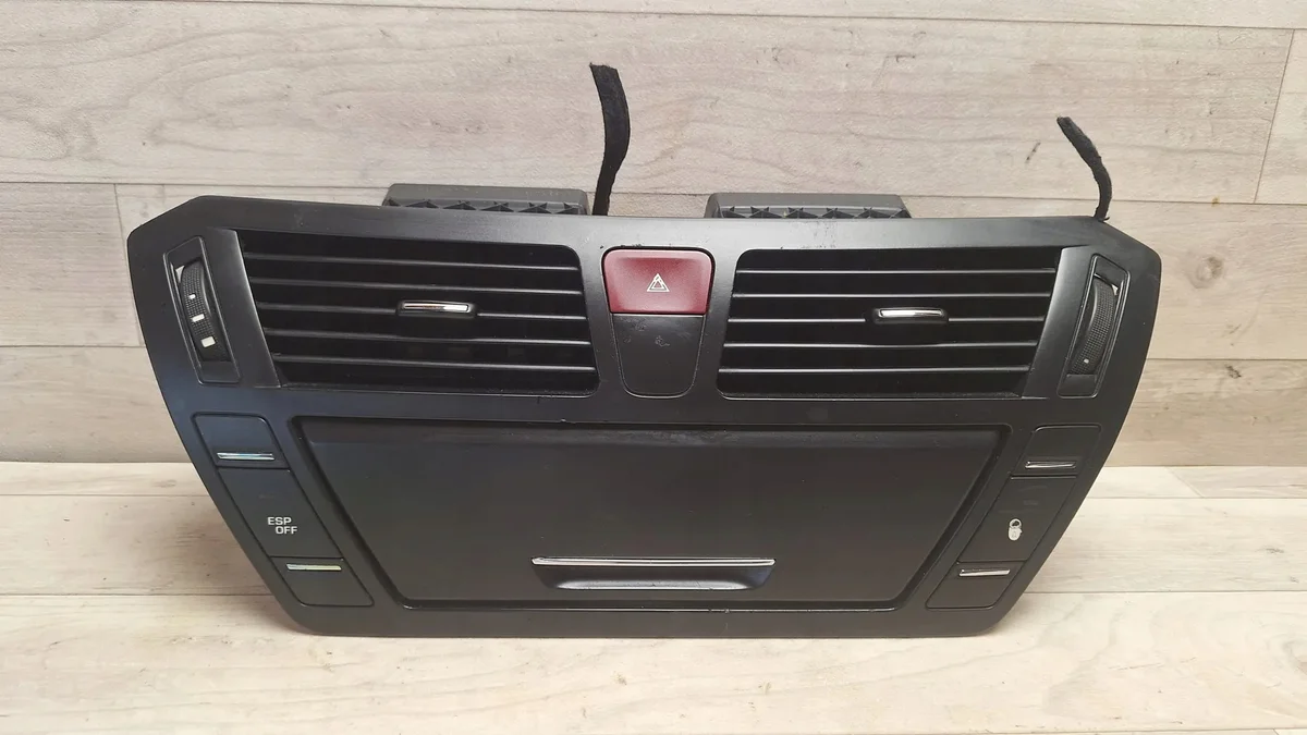 CITROËN C4 GRAND PICASSO I Ilmanottoaukko