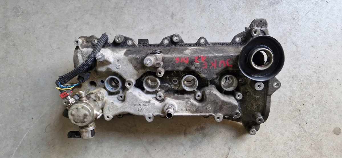 Nissan Qashqai J11 venttiilikansi
