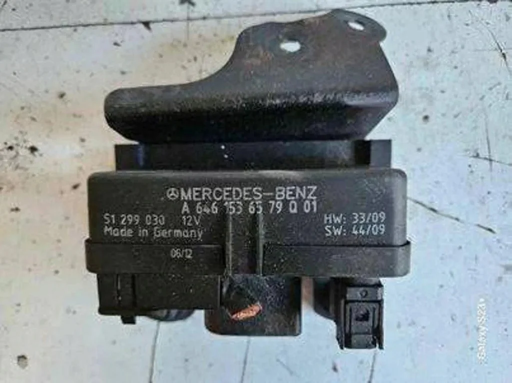 Sytytystulppa Mercedes-Benz C W203 Käytetty