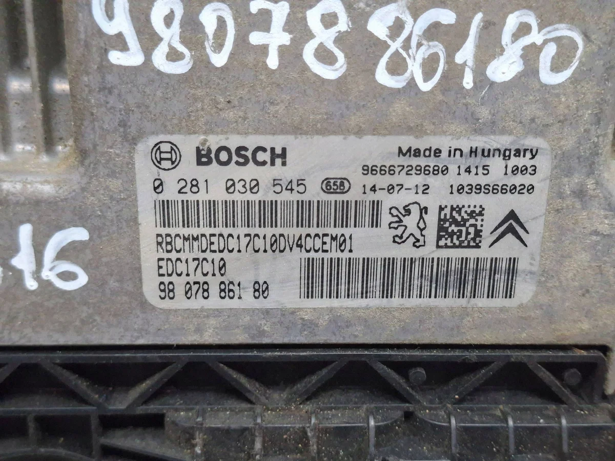 Calculateur moteur 0281030545 Citroen Peugeot
