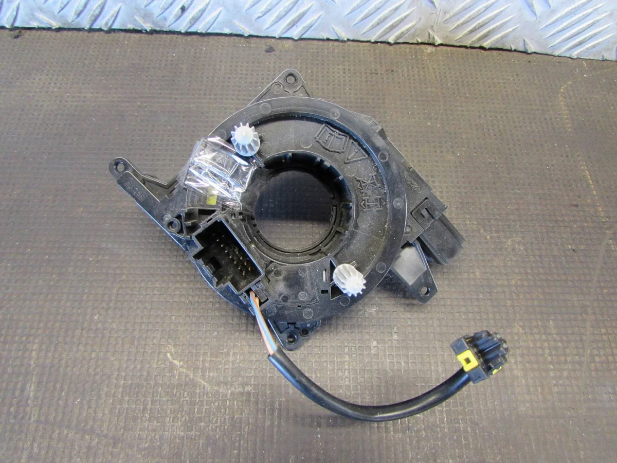 Ford S-Max ohjauspyörän käämi ZWAC30076C