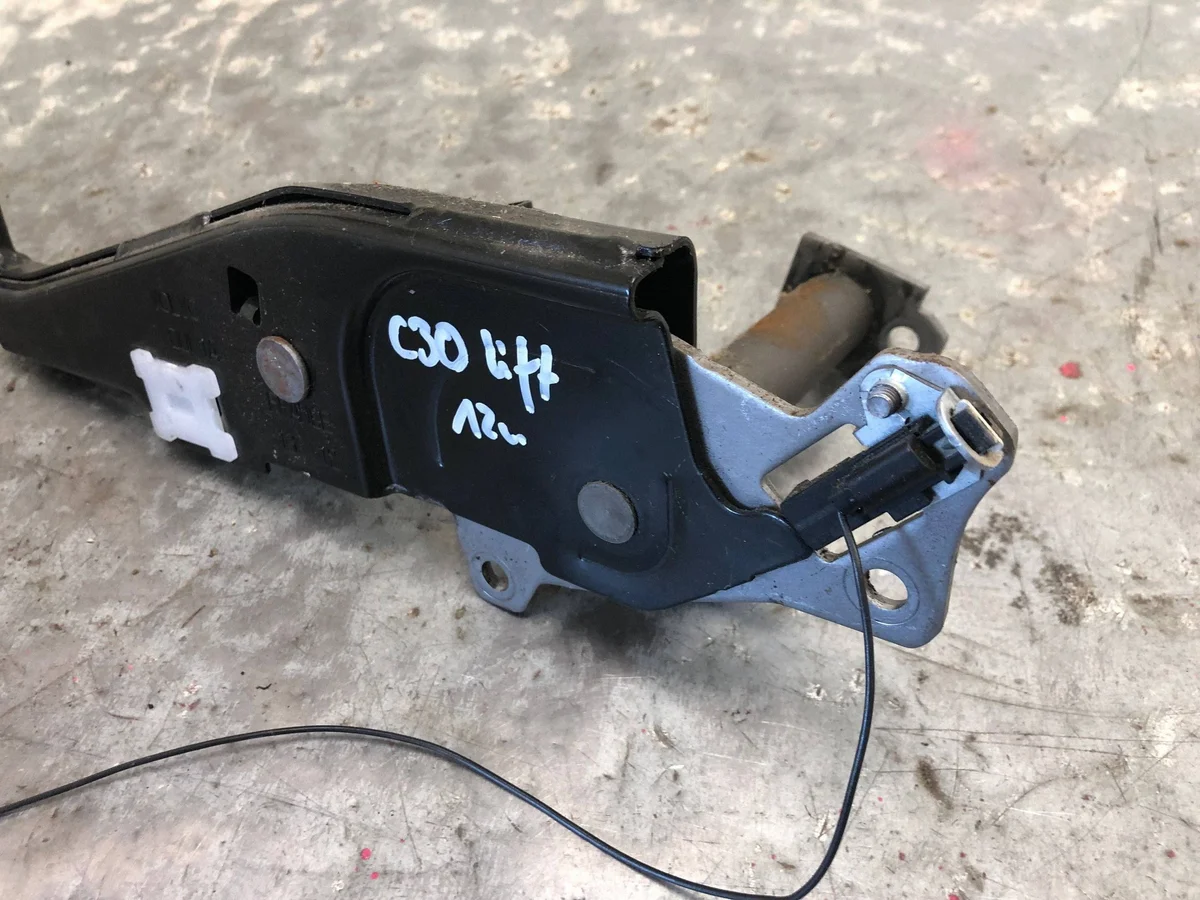Handbremshebel Volvo C30 LIFT APU31348 image 3