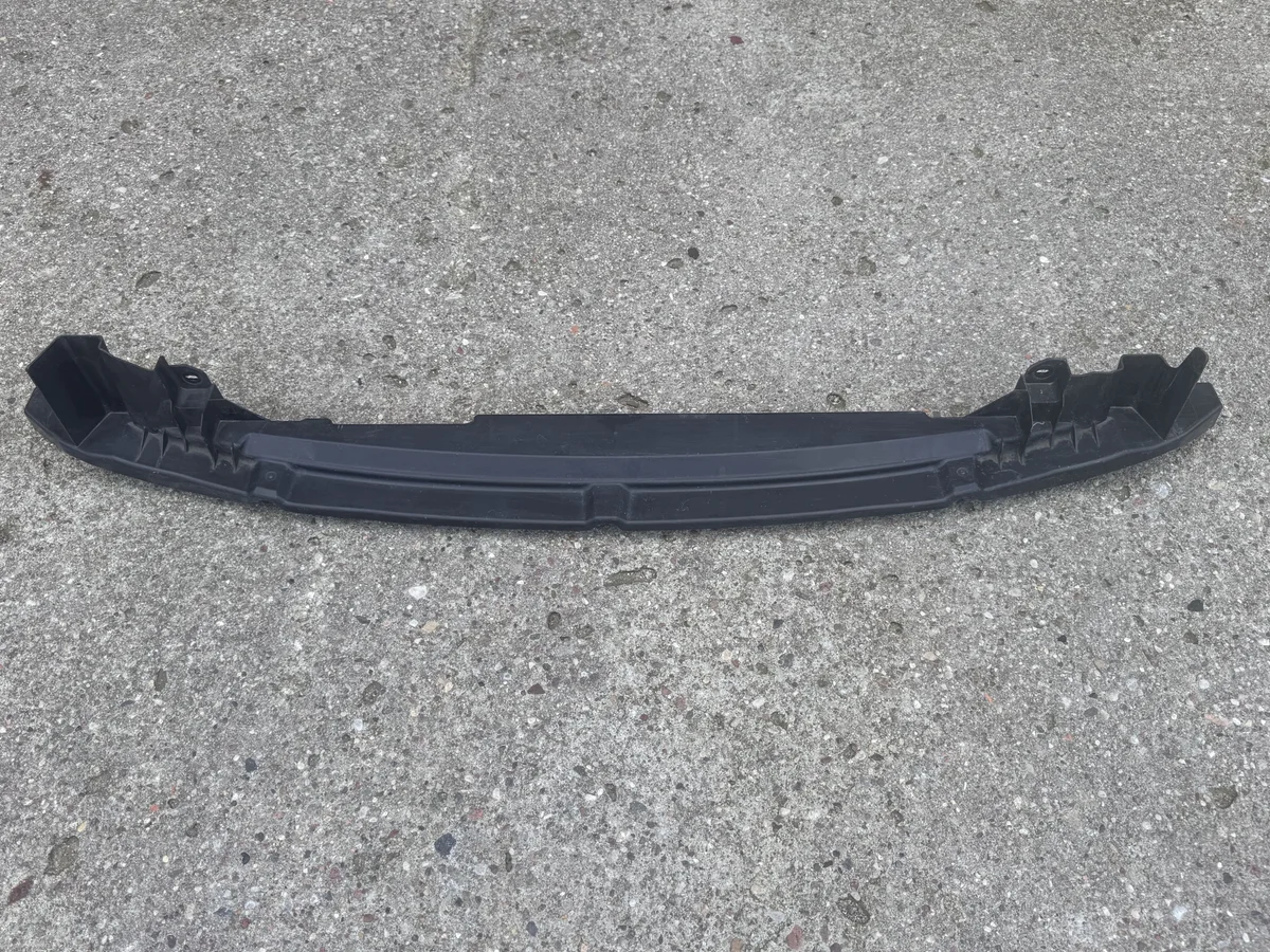 Mazda 2 DE 07- Refuerzo delantero usado