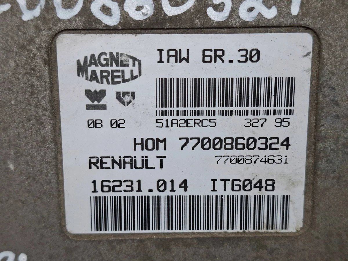Calculateur moteur Renault Twingo 1.2 i