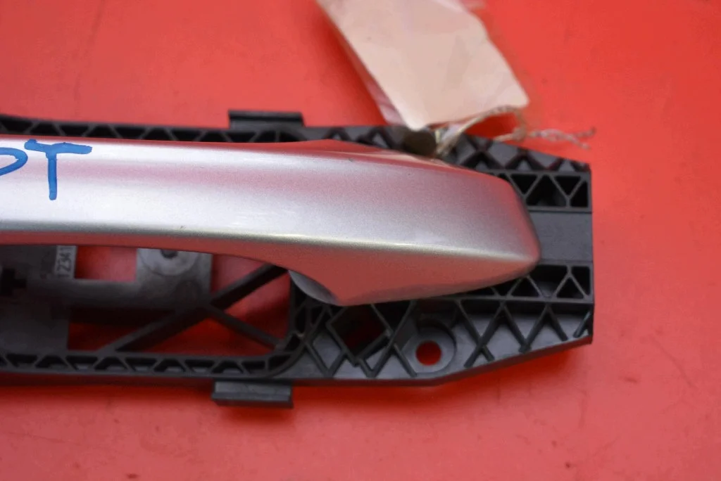 Manilla Puerta Trasera Derecha Skoda Fabia 3 image 3