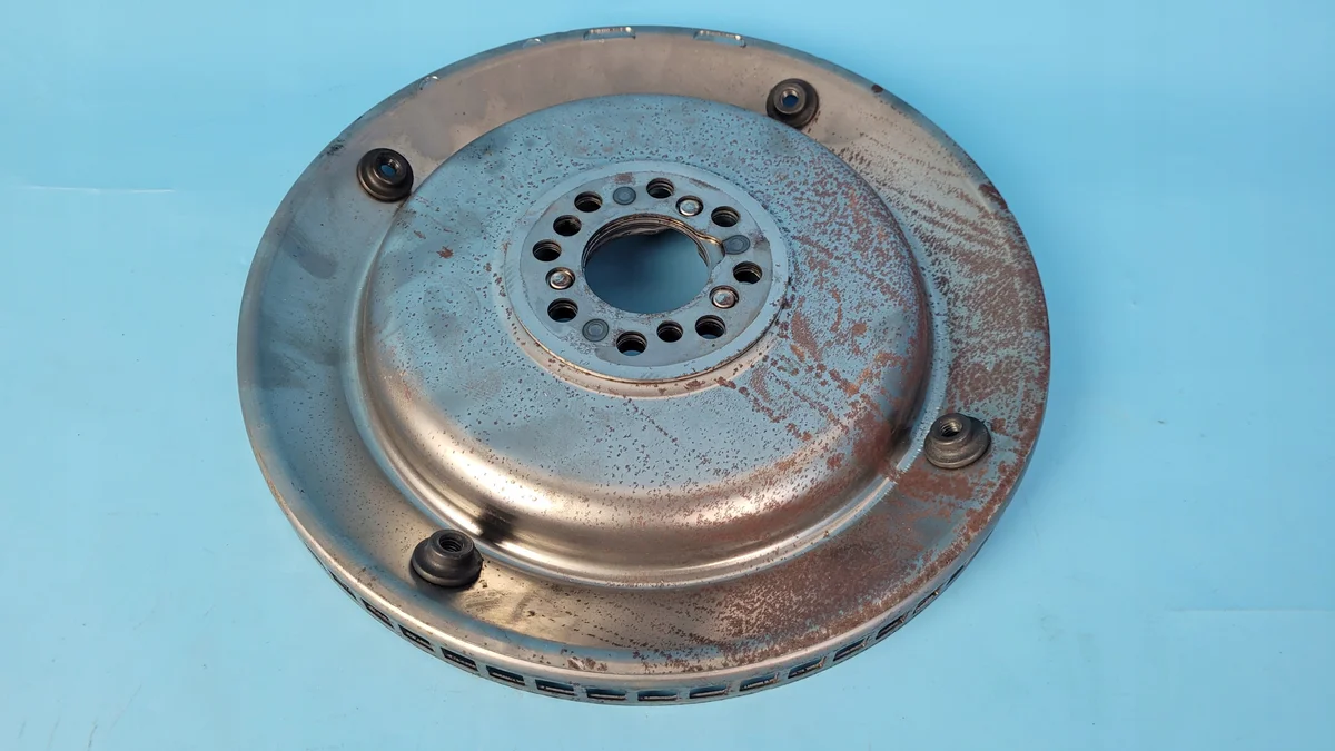 MERCEDES W206 C220 Kampiakselin hihnapyörä A6540304700