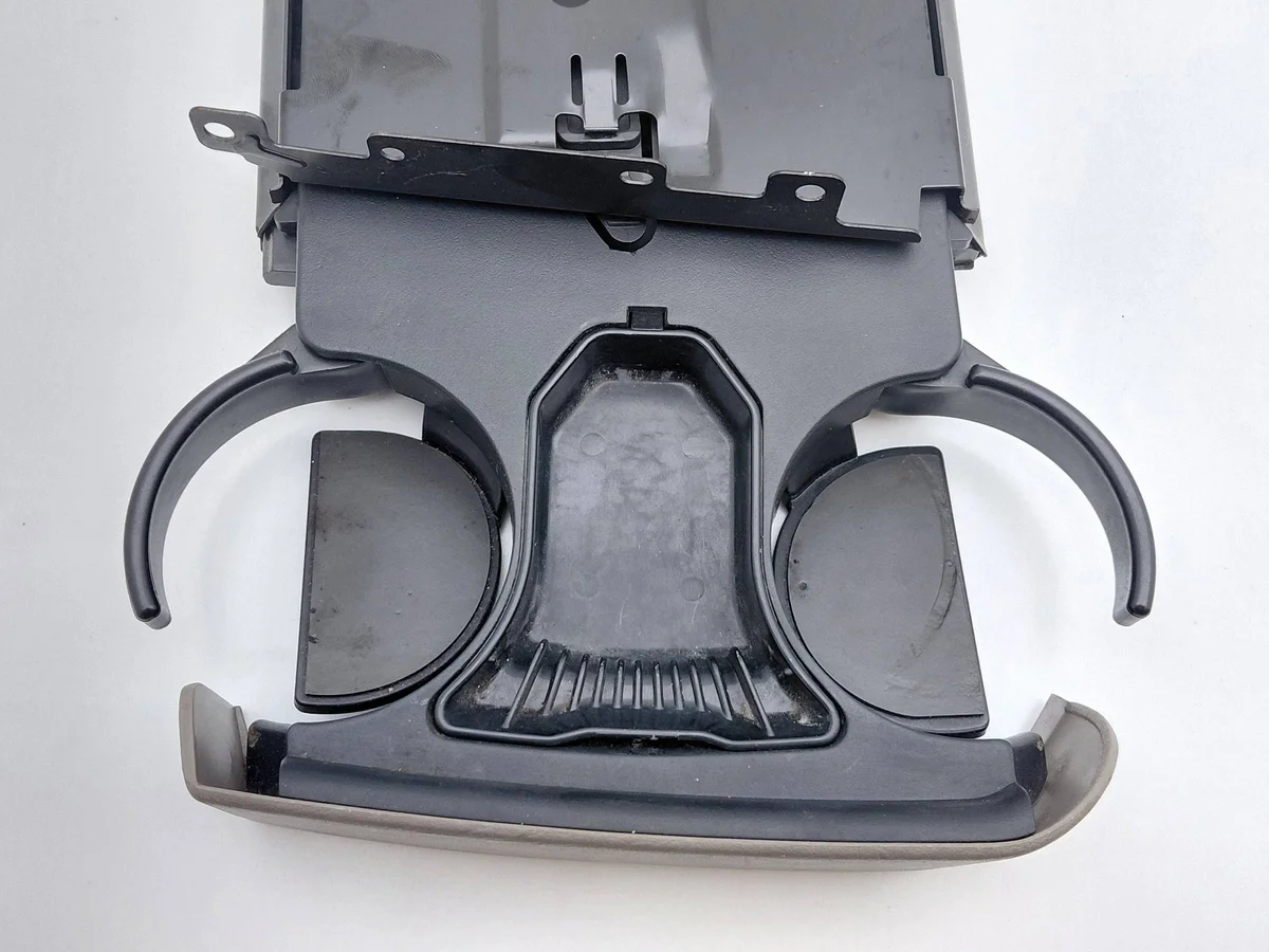 Becherhalter Chrysler Voyager DRC125035 image 4