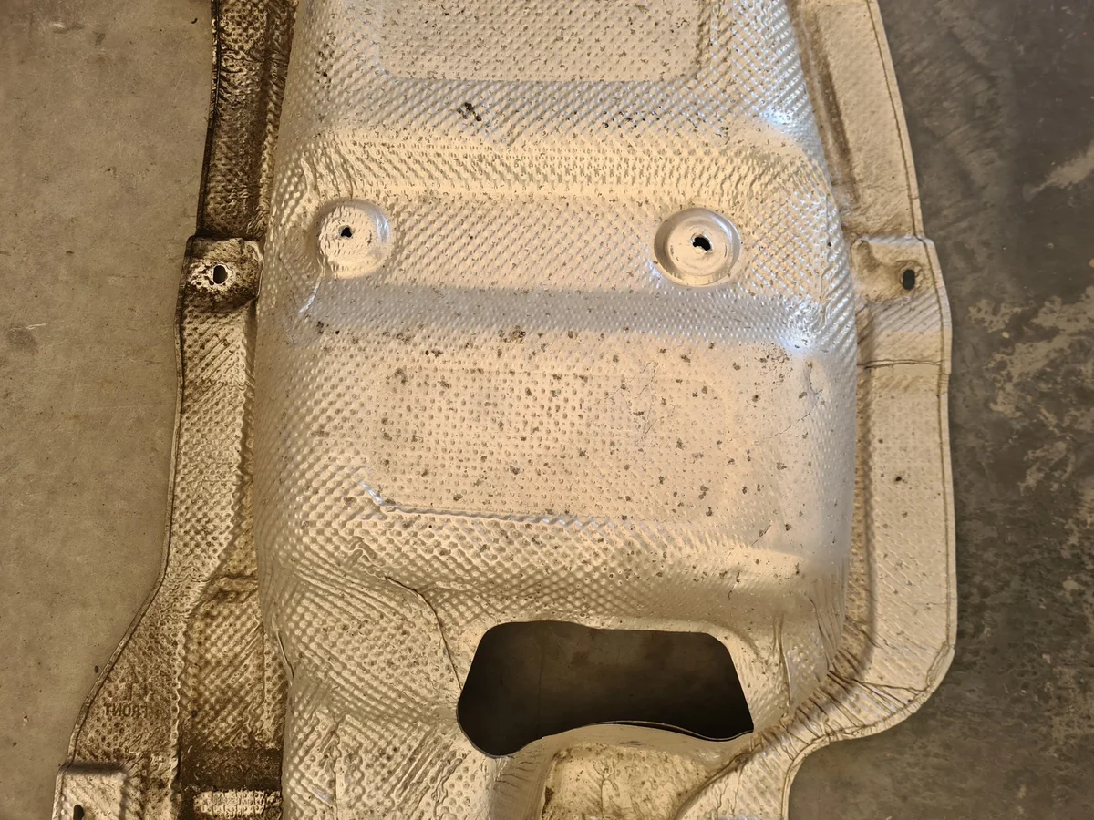 Chrysler Pacifica 68214229AB Scudo Termico Scarico image 3