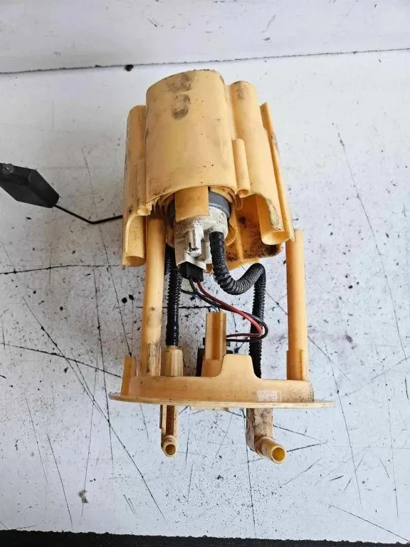 Pompe à carburant Peugeot OE 9638028680
