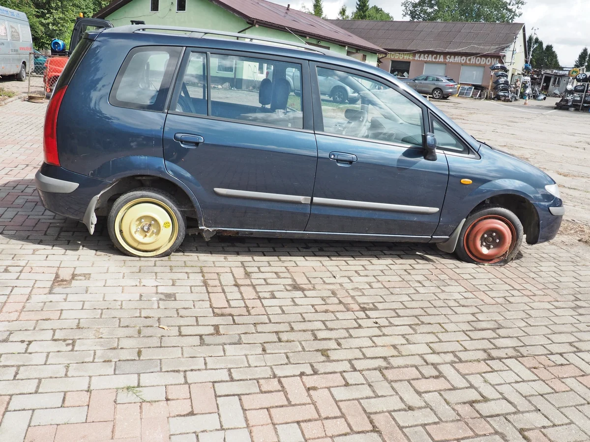 Mazda Premacy Cache-bagages Gris Original image 7