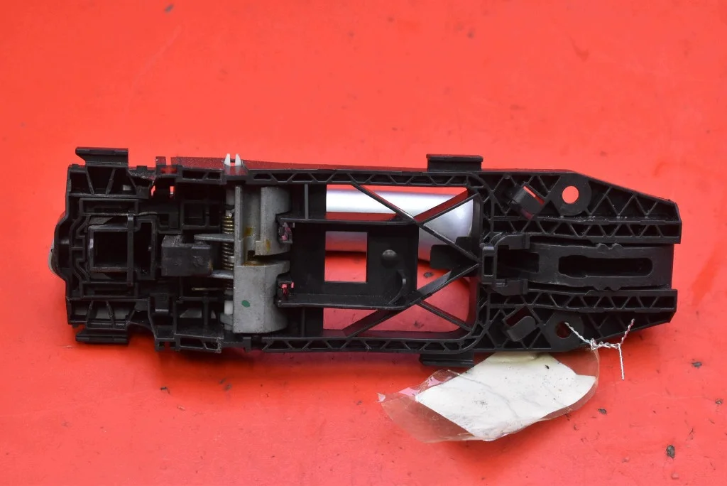 Yttre dörrhandtag Skoda Fabia 3 (NJ) 14-18