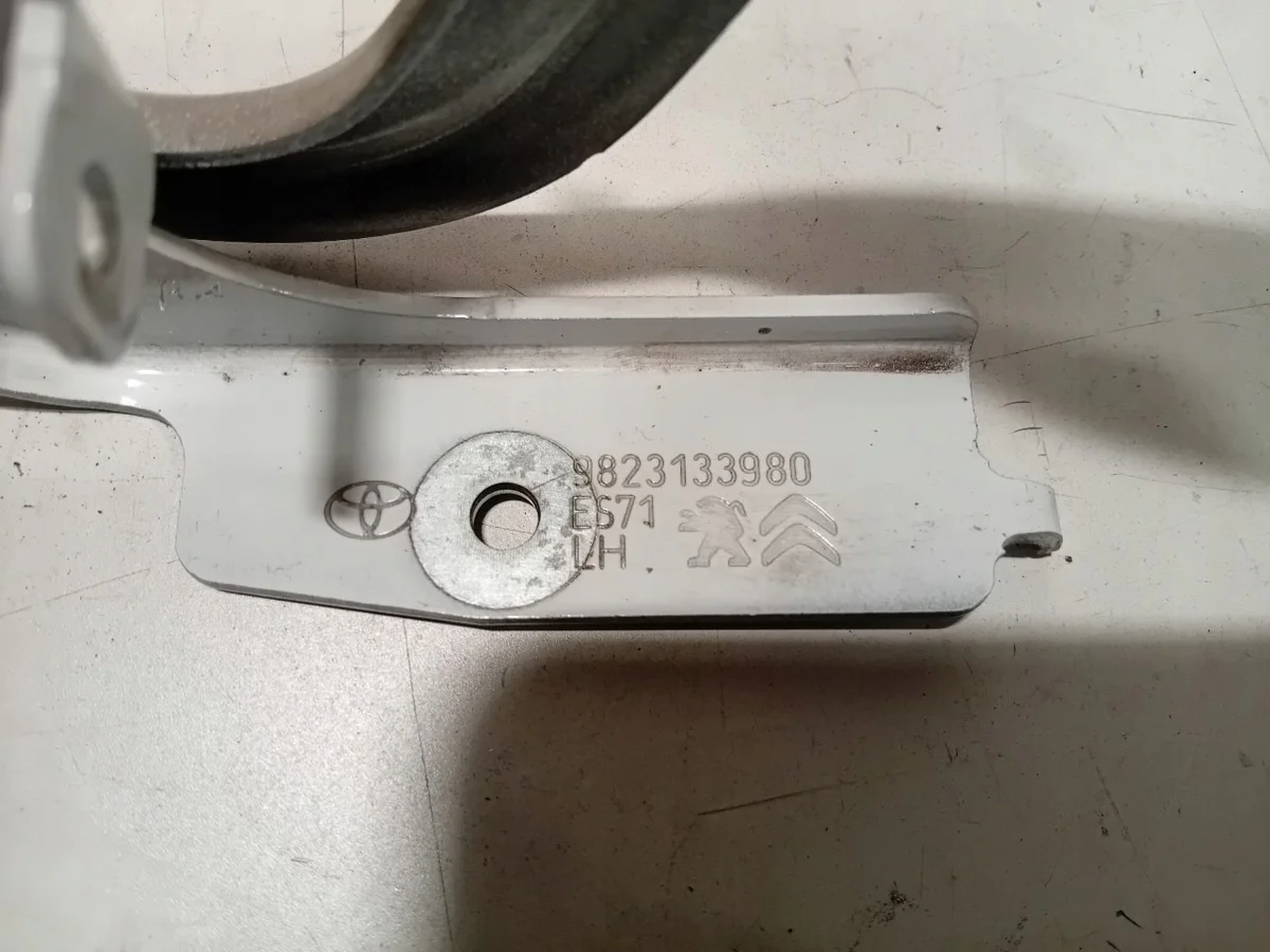 Dobradiças Capô Esquerda Direita Opel 9823133980 image 3