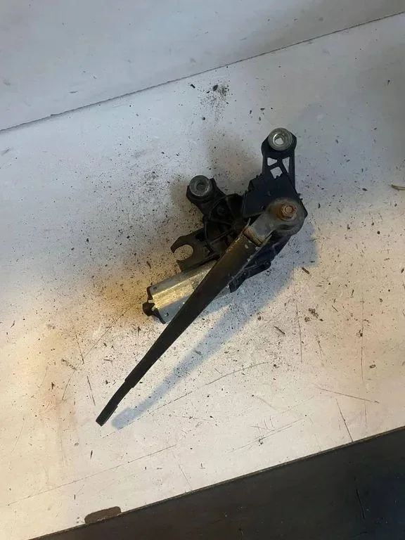 Motor torkararm Skoda Octavia 01- 1U9955711