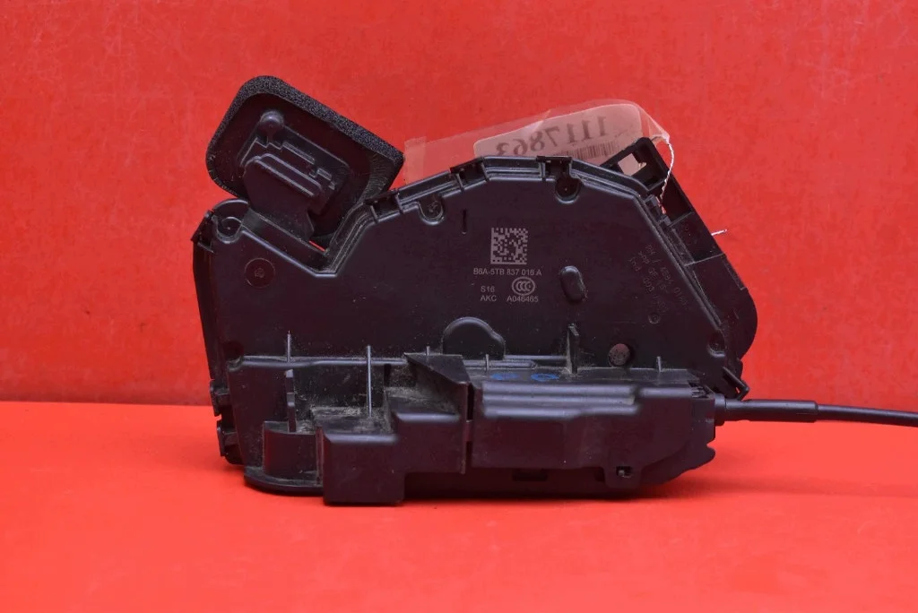 Dörrlås höger fram Skoda Fabia 3 5TB837016A