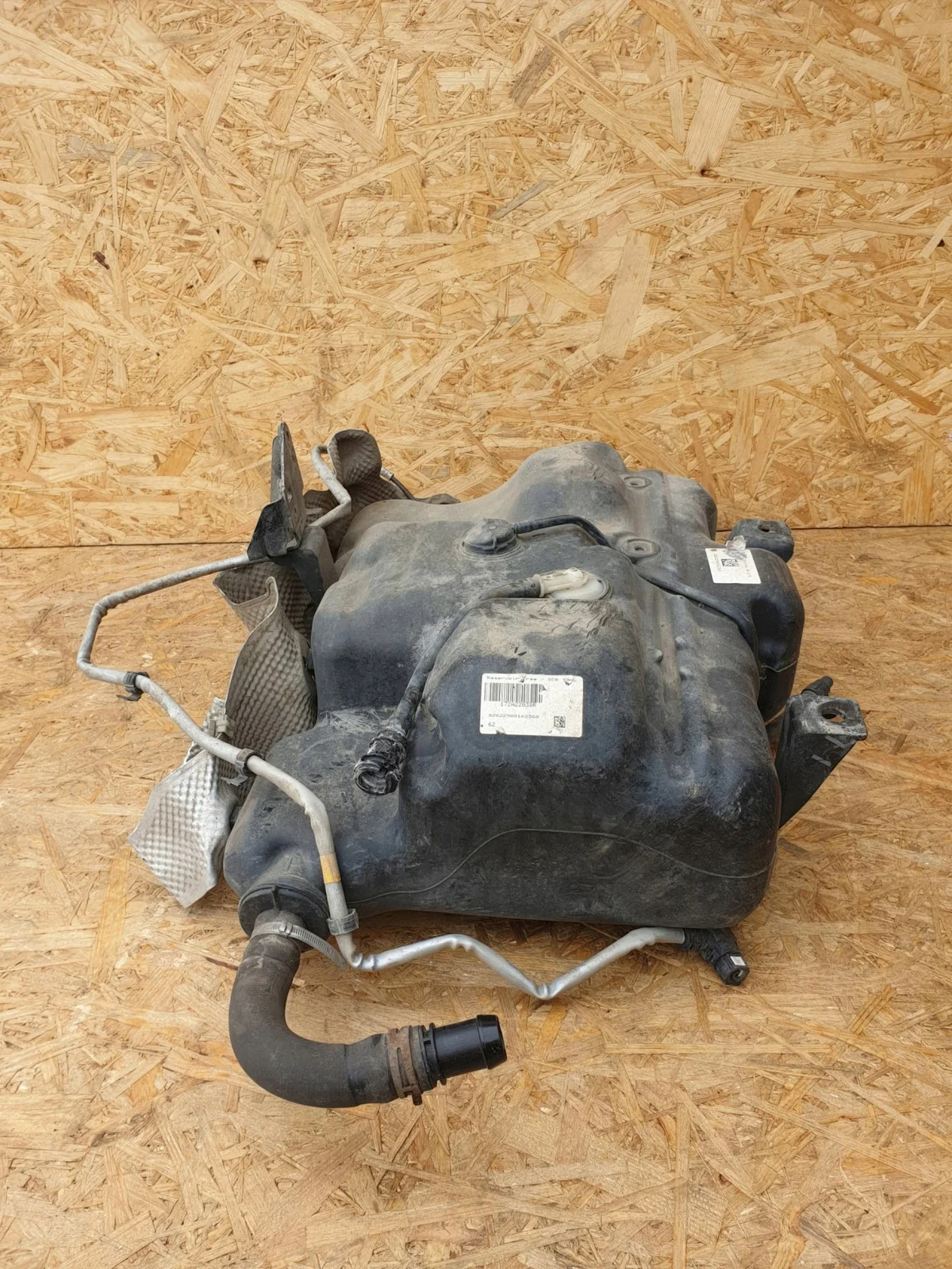 Réservoir AdBlue Pompe Renault Trafic 208993933R