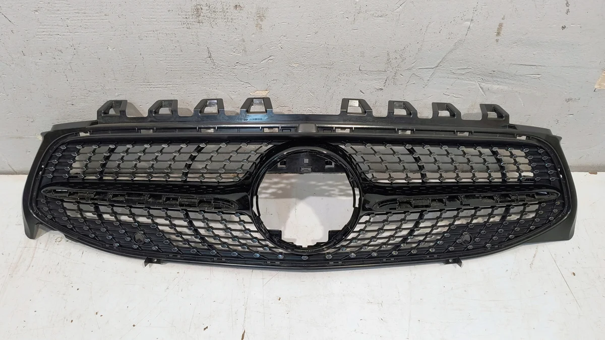 Used Mercedes CLA W118 Grille A1188880000