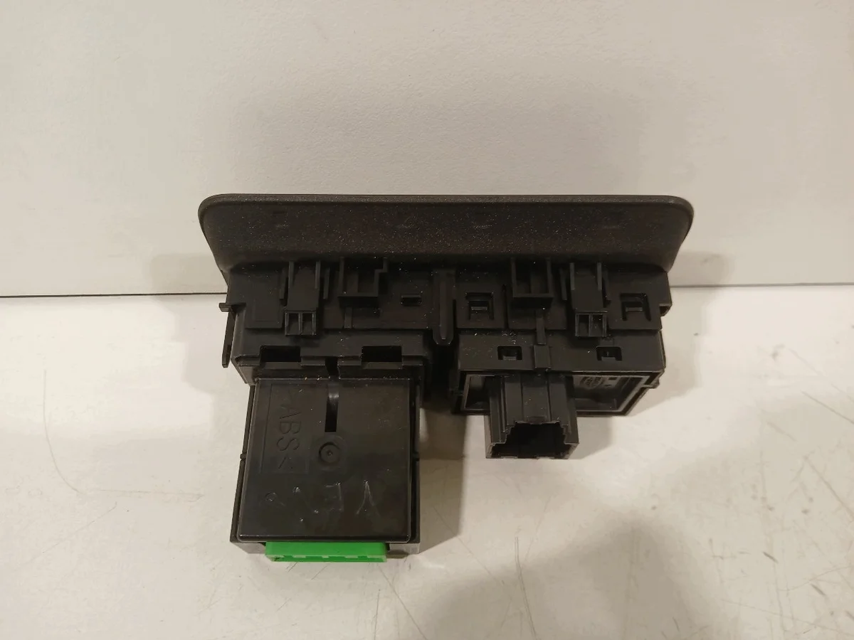 Land Rover Range Rover Evoque Schalter Heckklappe image 4