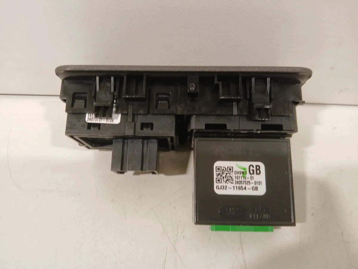 Land Rover Range Rover Evoque Schalter Heckklappe image 5