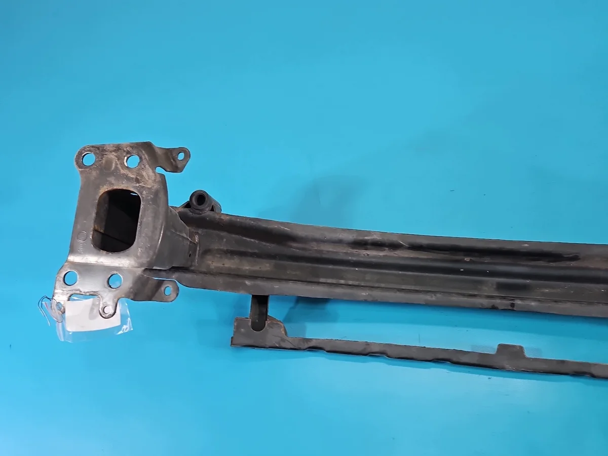 Reforço Para-choques Skoda Octavia II Usado image 6