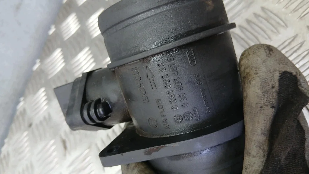 Flussometro VW Passat B6 1.9TDI 038906461B Usato
