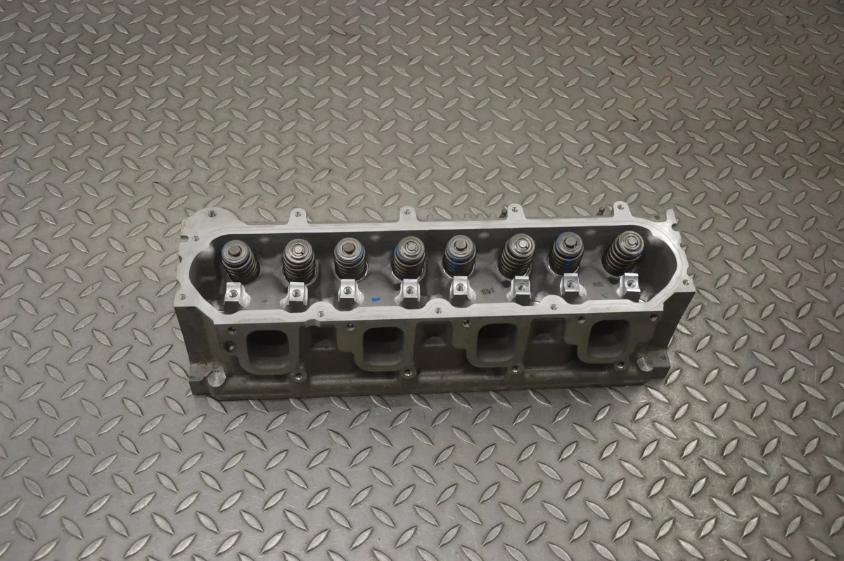 Cilinderkop Chevrolet Corvette C7 6.2L image 3