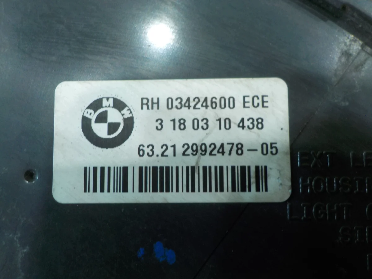 BMW X1 E84 Baklykta Höger 2.0 D image 7