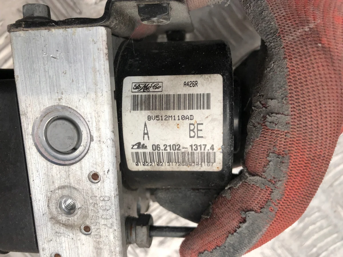 Pompe ABS Ford Fiesta 6 8V512M110AD image 4