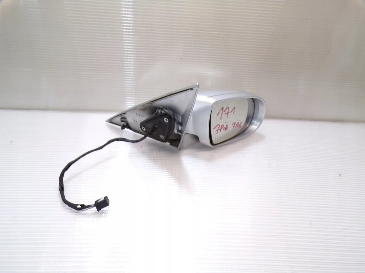 Mercedes SLK R171 Right Mirror 7 Pin Used