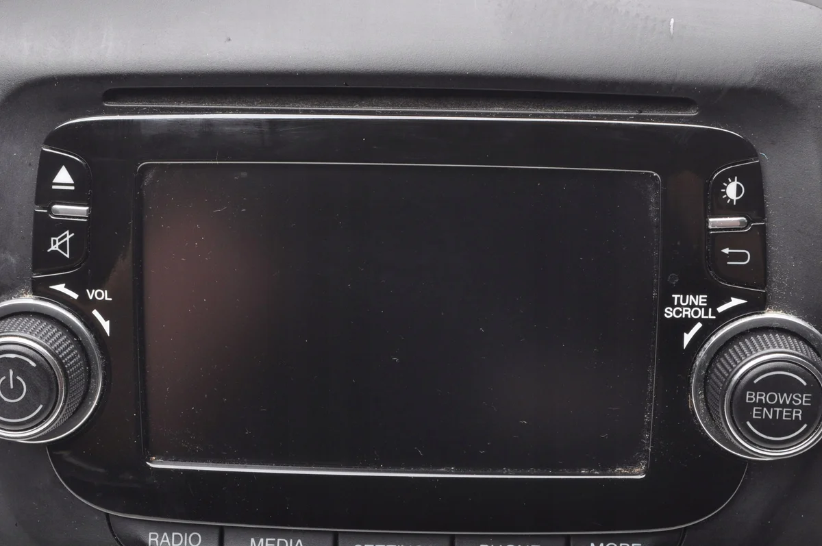 Rádio Fiat 500L 2014 CD 07355944690