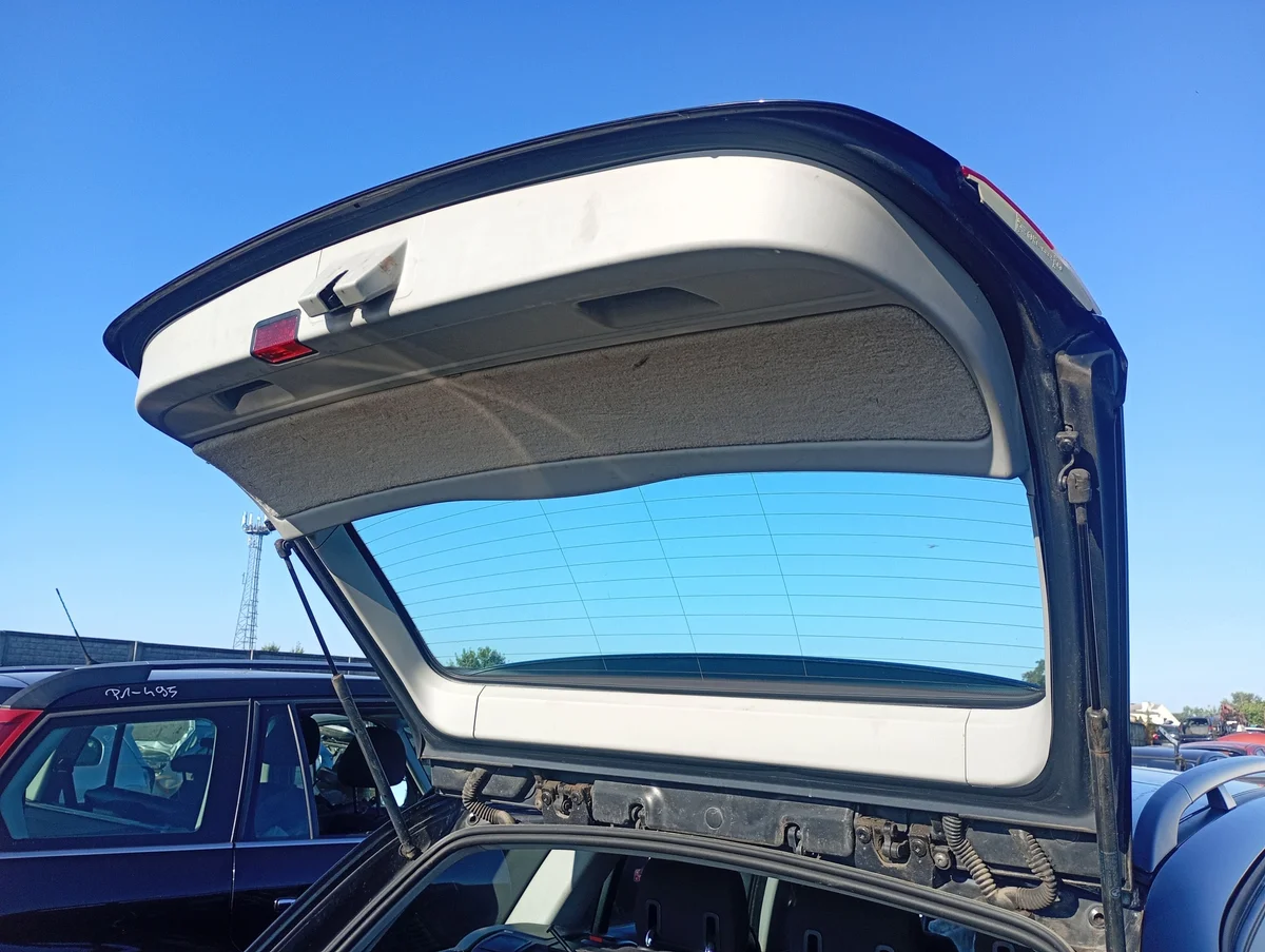 BMW 3 E91 Tailgate Trunk Lid 06-07 image 6