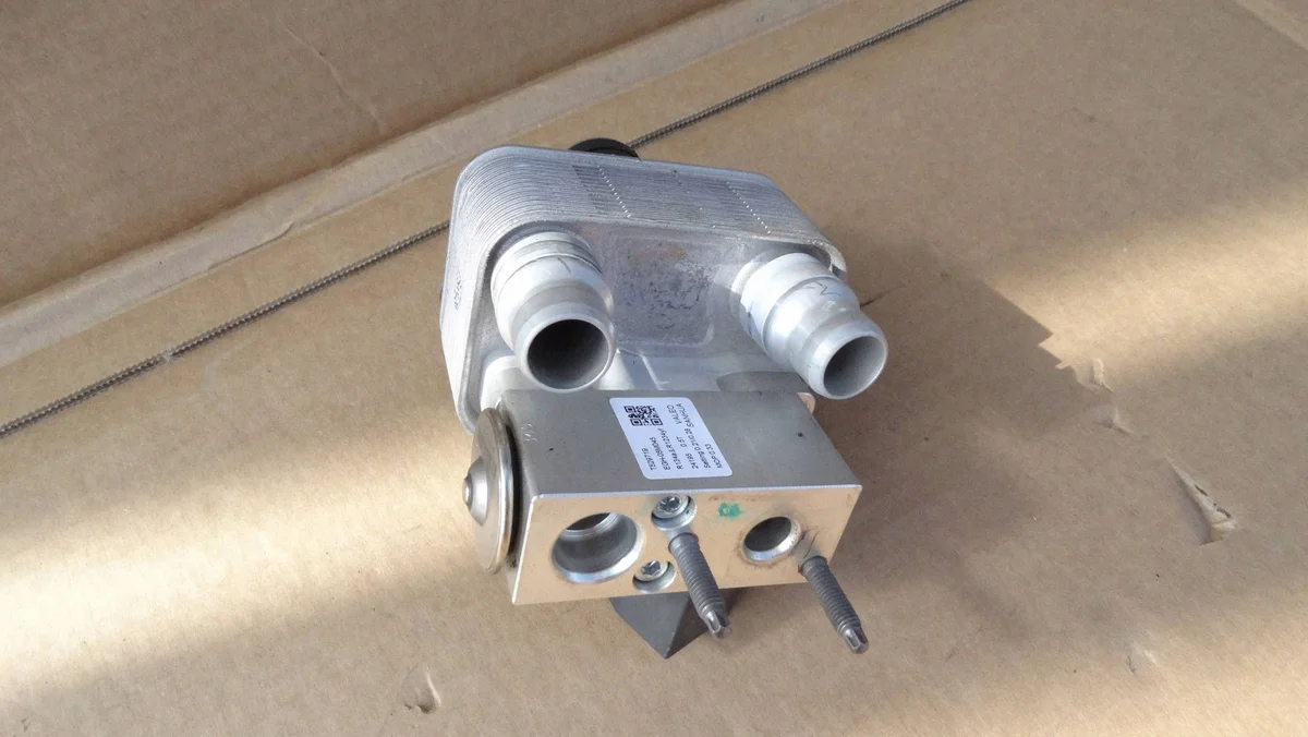 Ilmastoinnin raaputus Peugeot Citroen 9839052680
