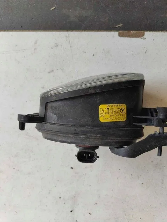 Dimljus Vänster Mercedes-Benz E W211