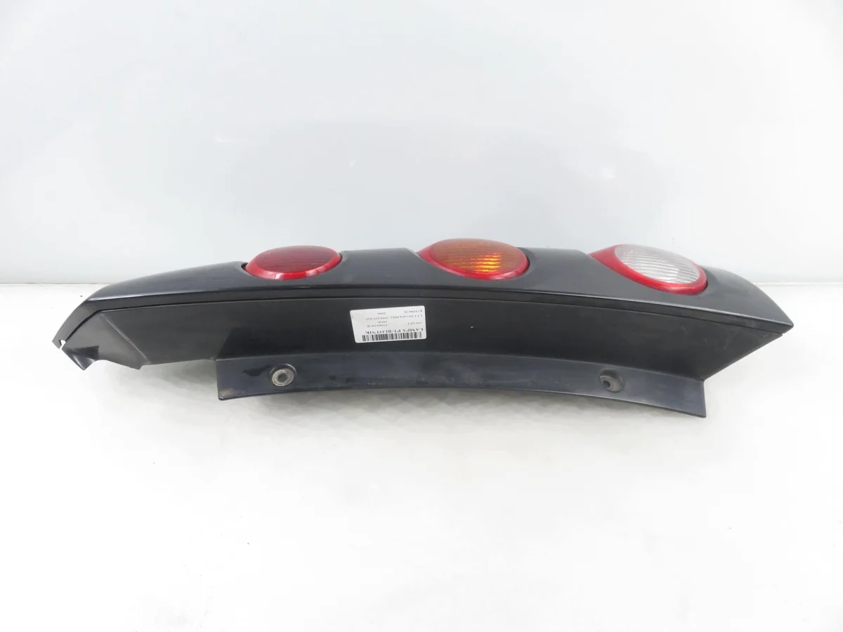 Luz trasera derecha Smart Forfour (454) image 3