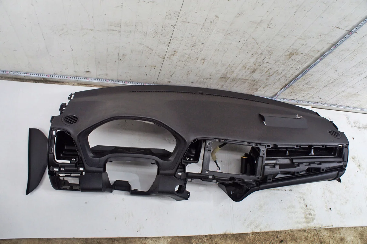 Honda HR-V II Dashboard Console VQ296 image 3