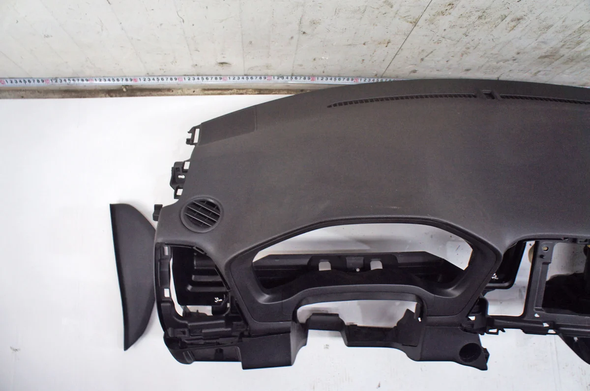 Honda HR-V II Dashboard Console VQ296 image 5