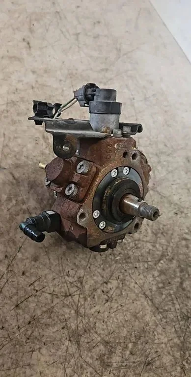 Polttoainepumppu Ford Focus IV 1.6L (9683703780A)