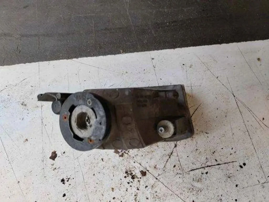 Halogen vänster fram Toyota RAV 4 II (A2)