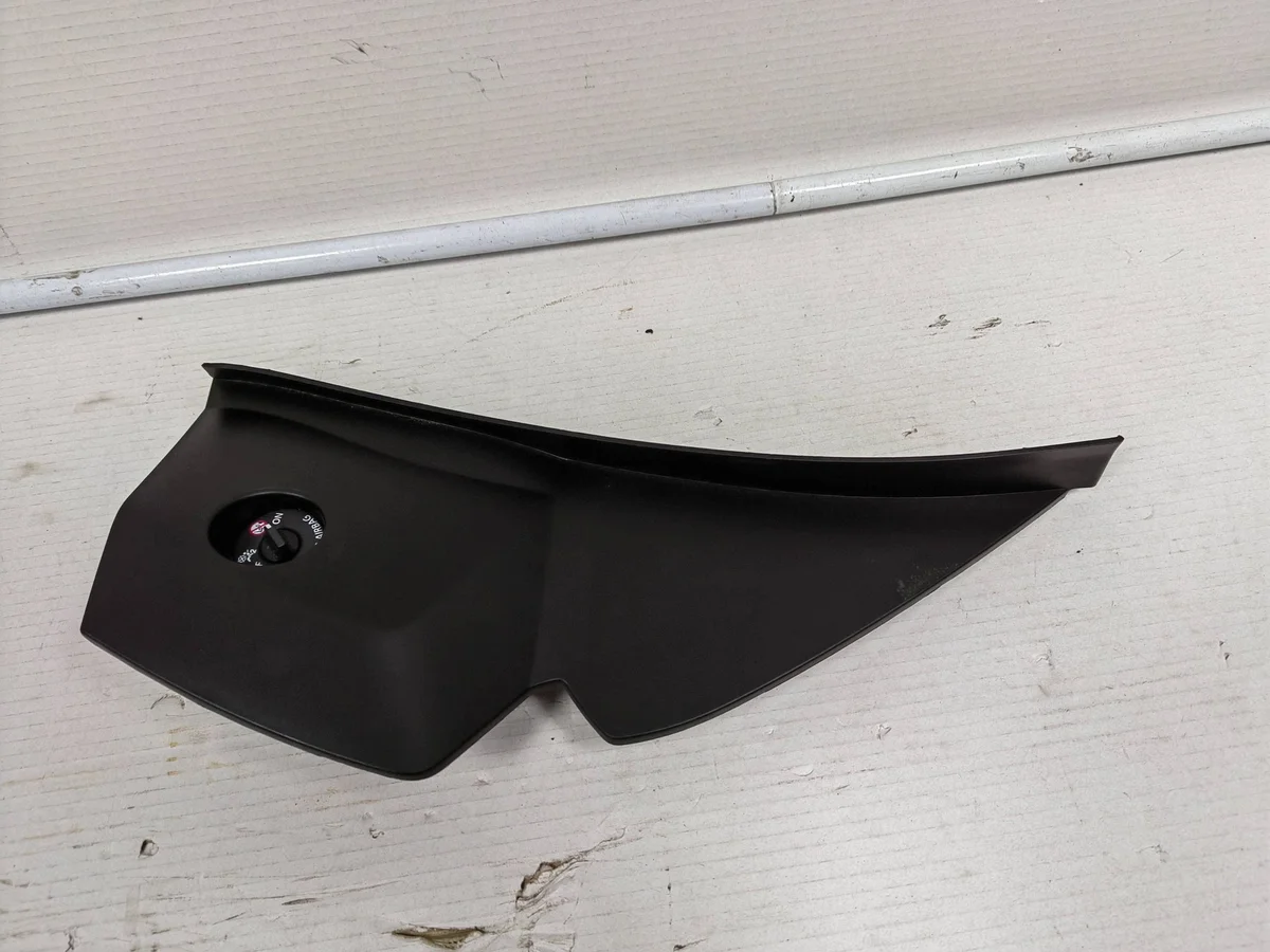 Bouchon Console Droite Renault Kangoo III IV 689205181R