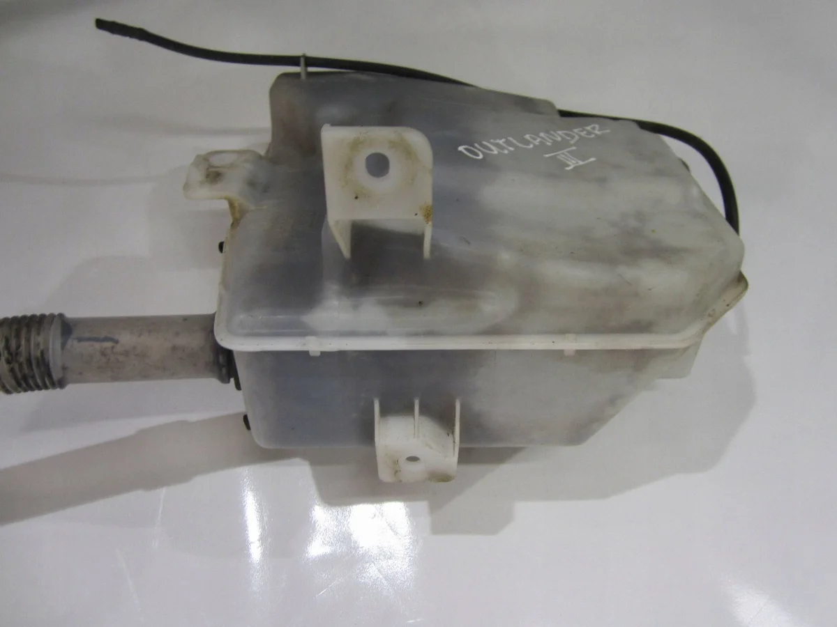 Scheibenwaschbehälter Xenon Outlander III image 3