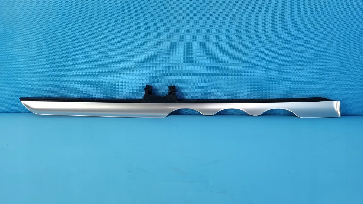 MERCEDES W206 Moulure Tableau Bord A2066801502