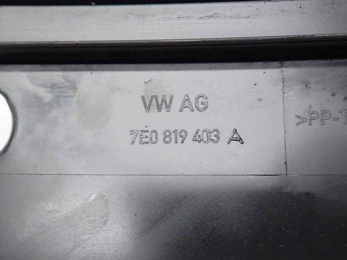 Understycke VW Transporter T6 T6.1 7E0819403A image 7