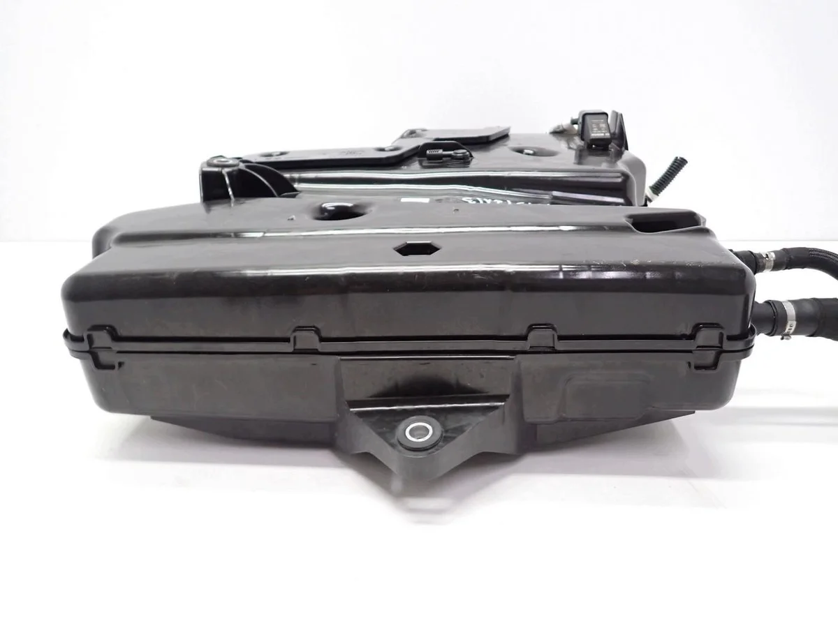 AdBlue Tank Pompa Wlew VW Transporter T6 image 4