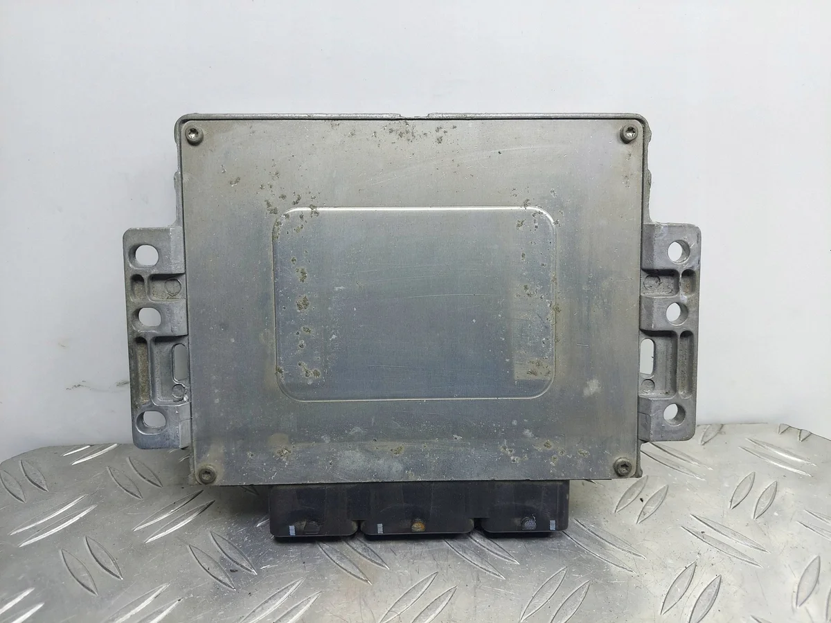 Calculateur moteur Peugeot 407 9655997380
