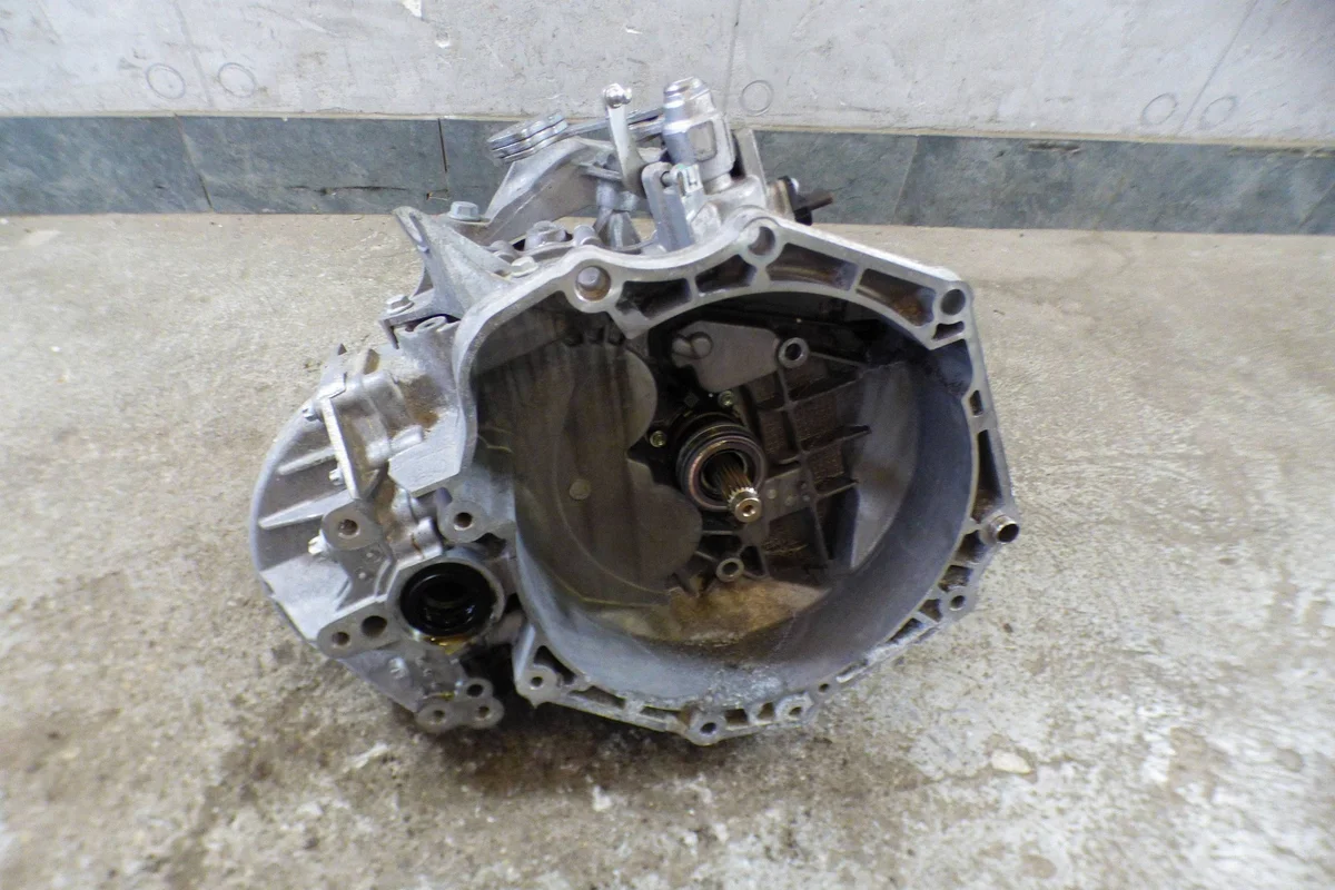Opel Astra K V 1.6 CDTI Vaihteisto M32