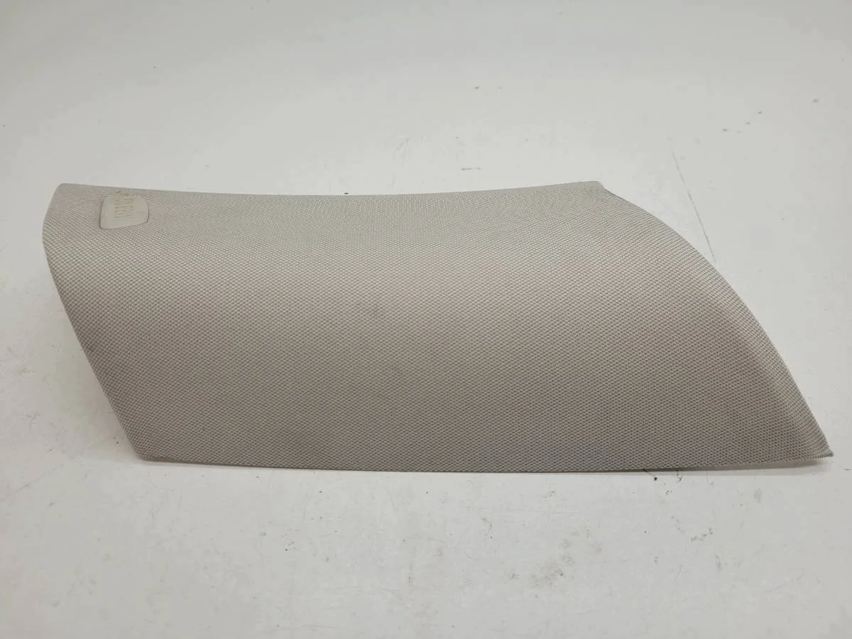 BMW 5 G31 C-stolpe täckpanel vänster bak image 3