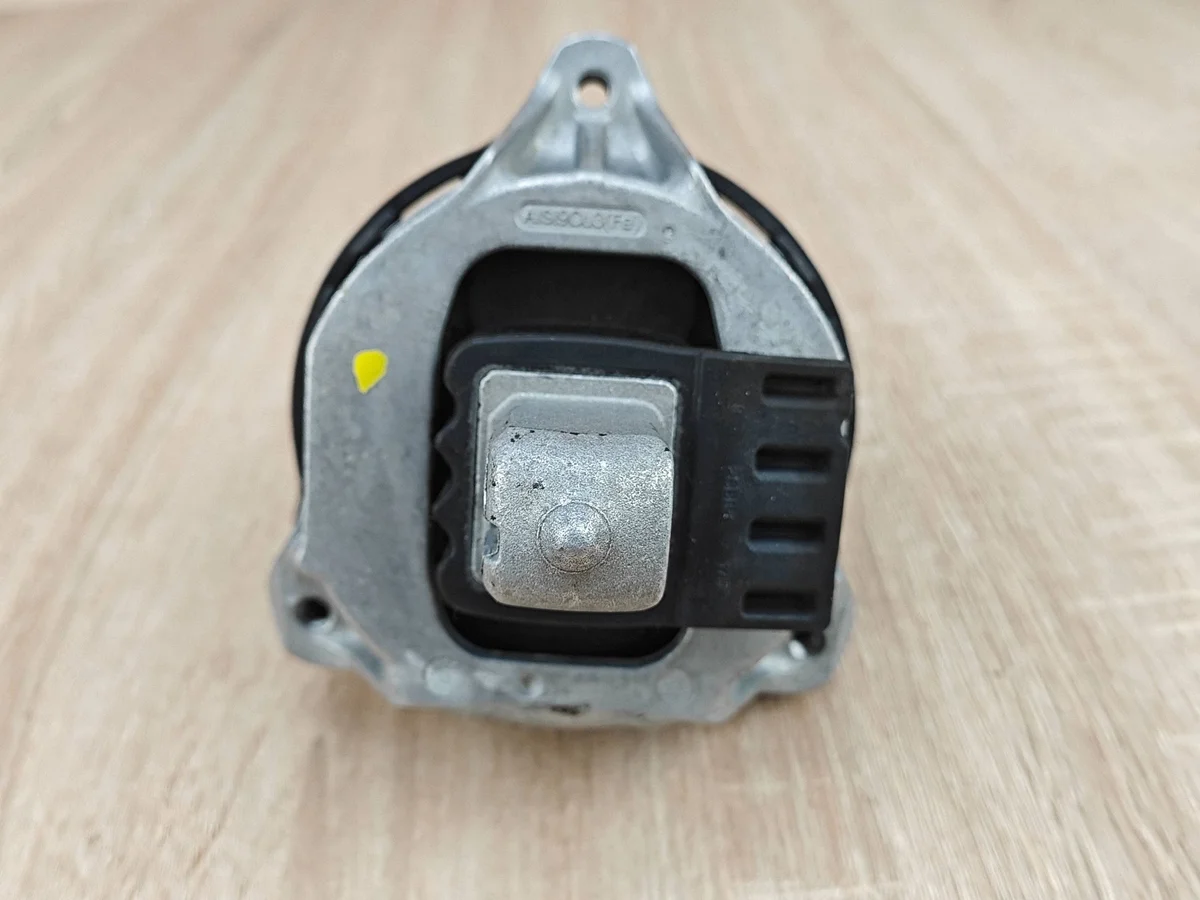 Motorlager Links BMW 840d G15 G30 G16 G11 G07 6878247 image 3