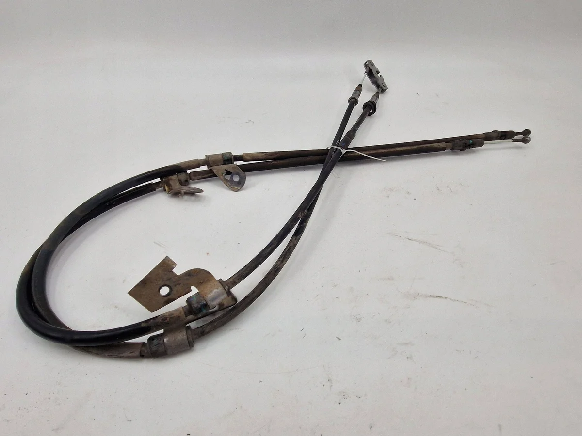 Opel Astra K Cable Freno Mano 62422249 image 3